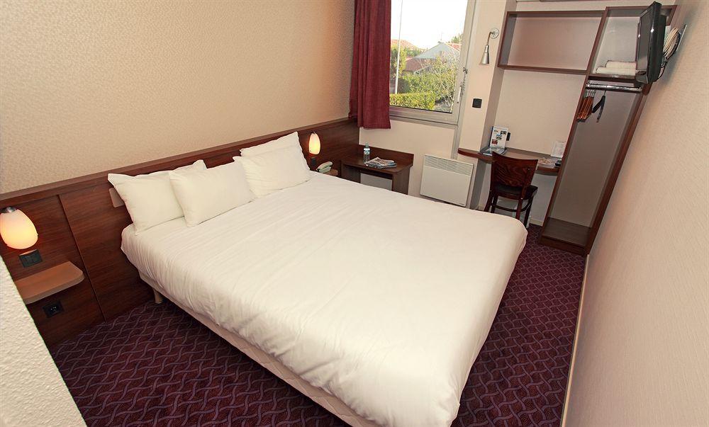 Brit Hotel Toulouse Colomiers - L'Esplanade Rum bild
