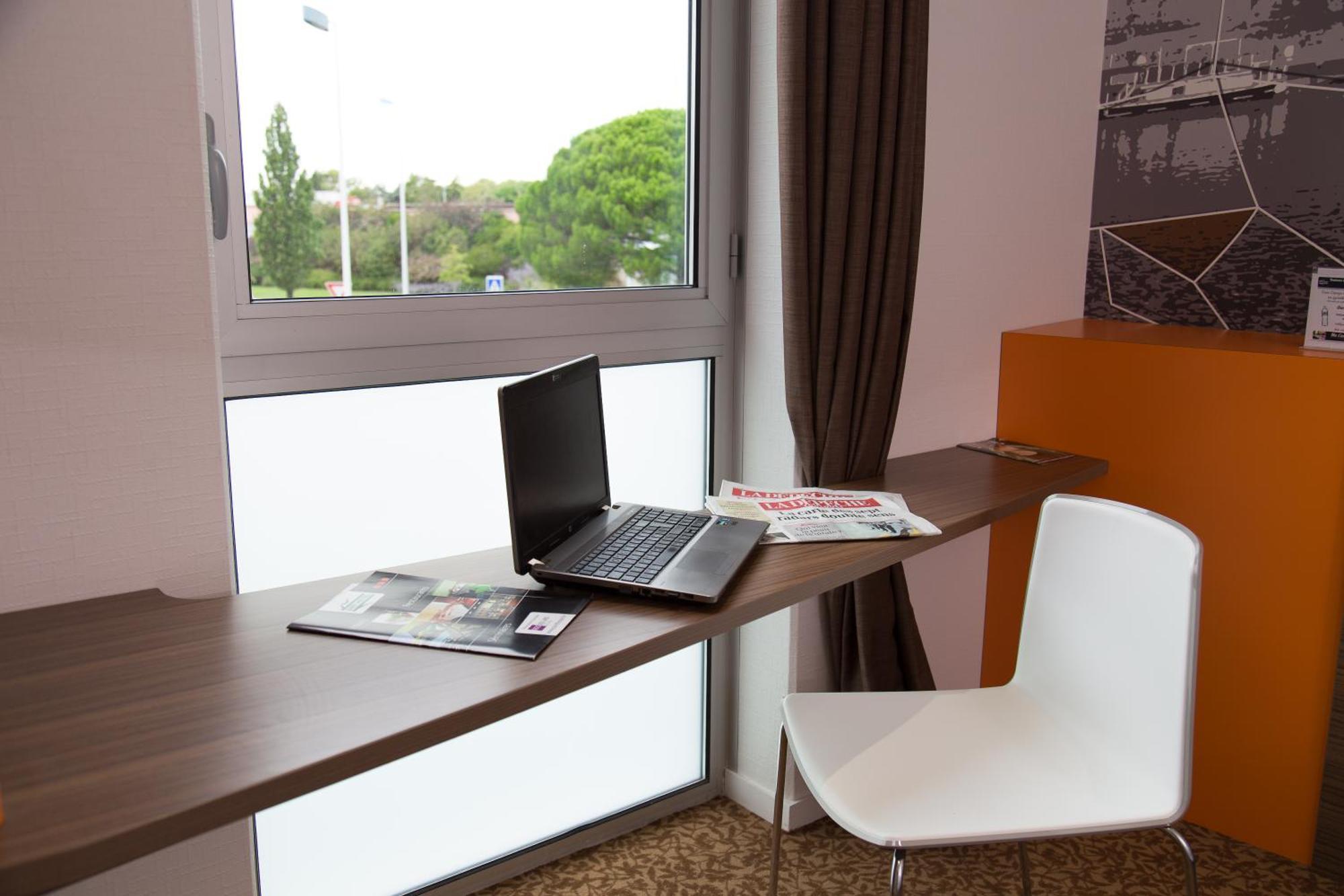 Brit Hotel Toulouse Colomiers - L'Esplanade Exteriör bild